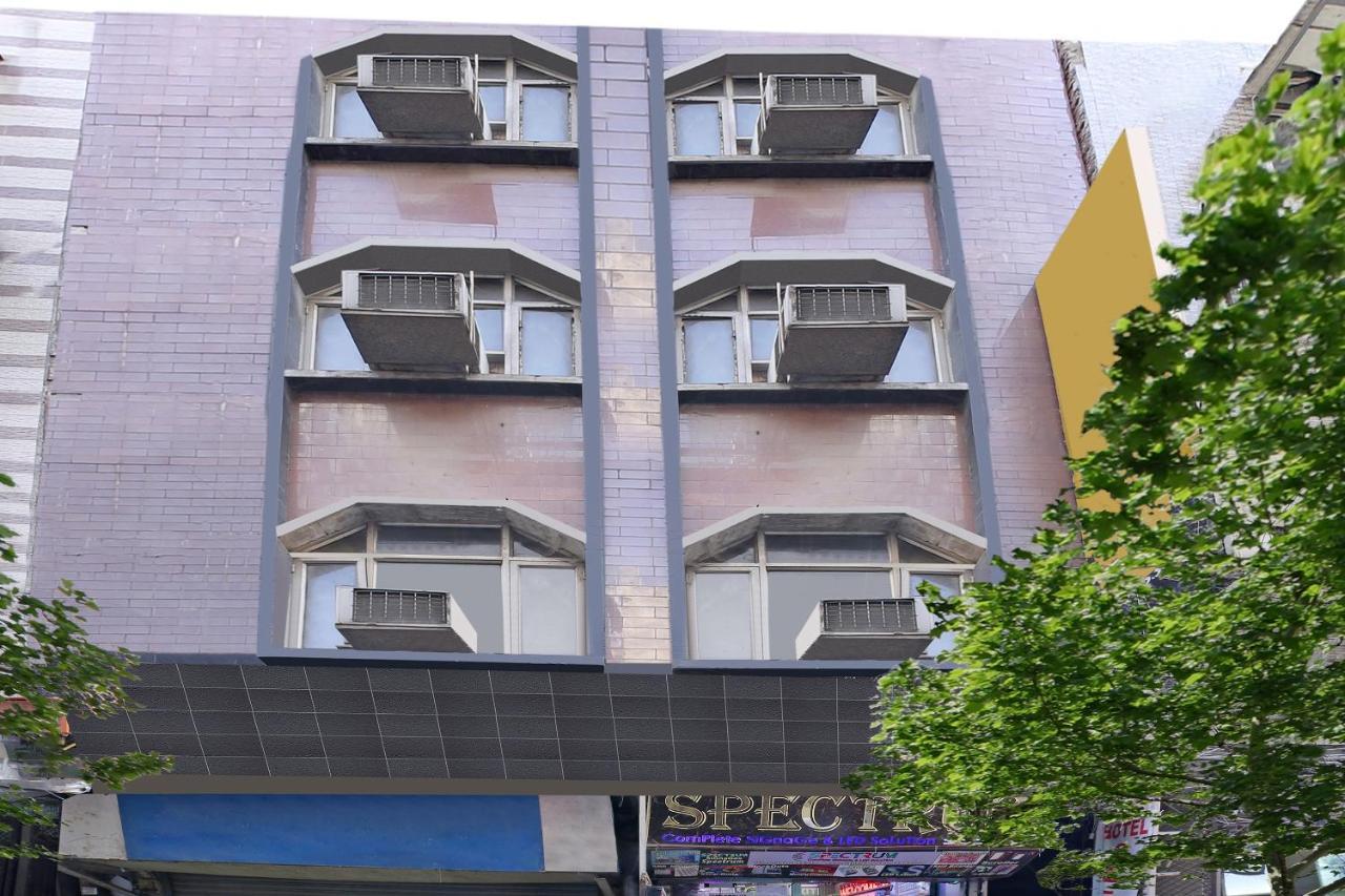 Oyo Hotel Sefali Dx Near Gurudwara Shri Bangla Sahib Nowe Delhi Zewnętrze zdjęcie